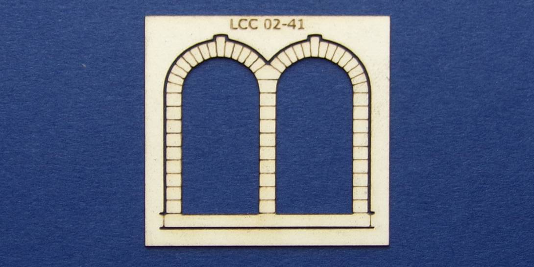LCC 02-41 OO gauge stone decoration for double round window Stone decoration for double round window.